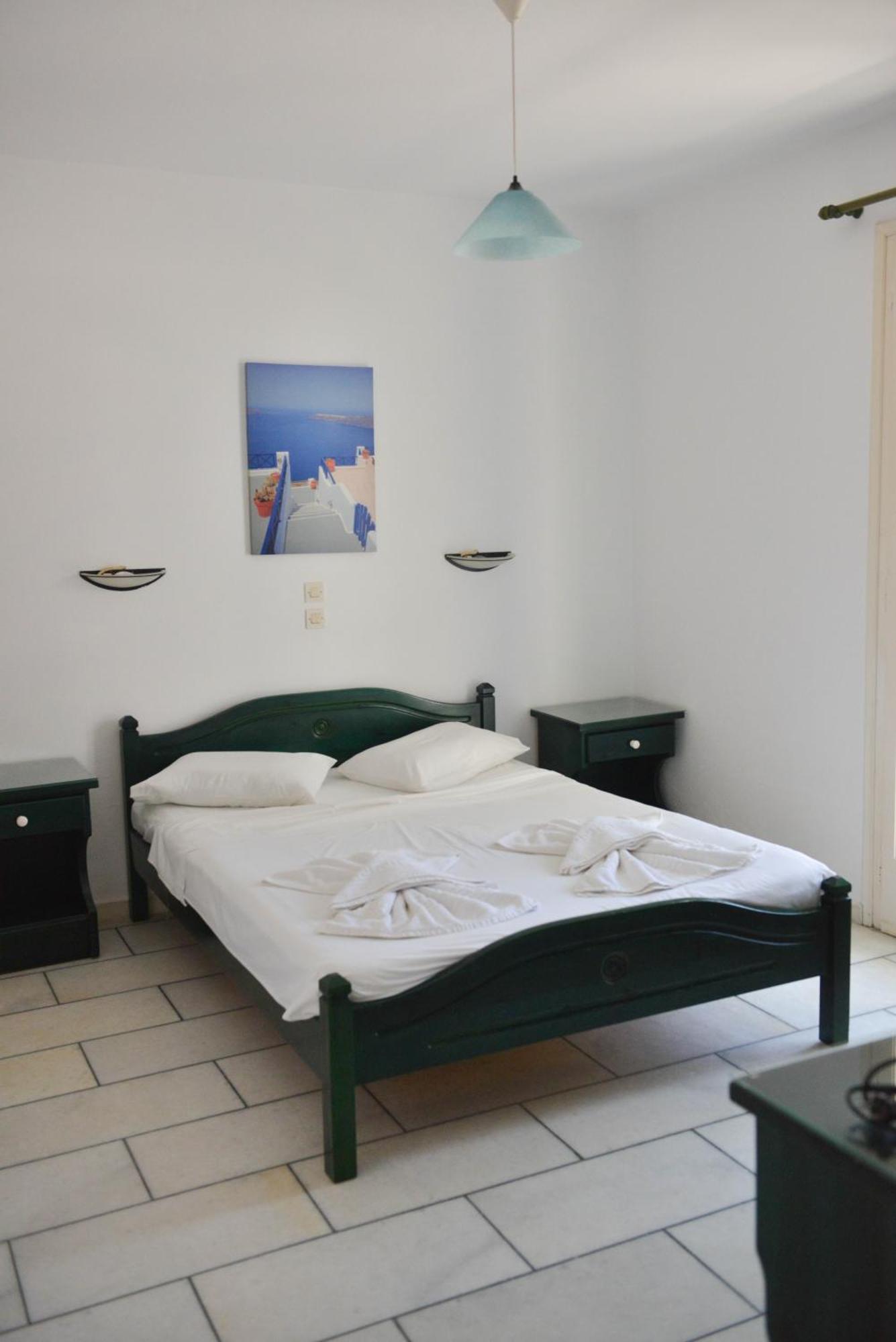 Plaza Studios Agia Anna  Exteriör bild
