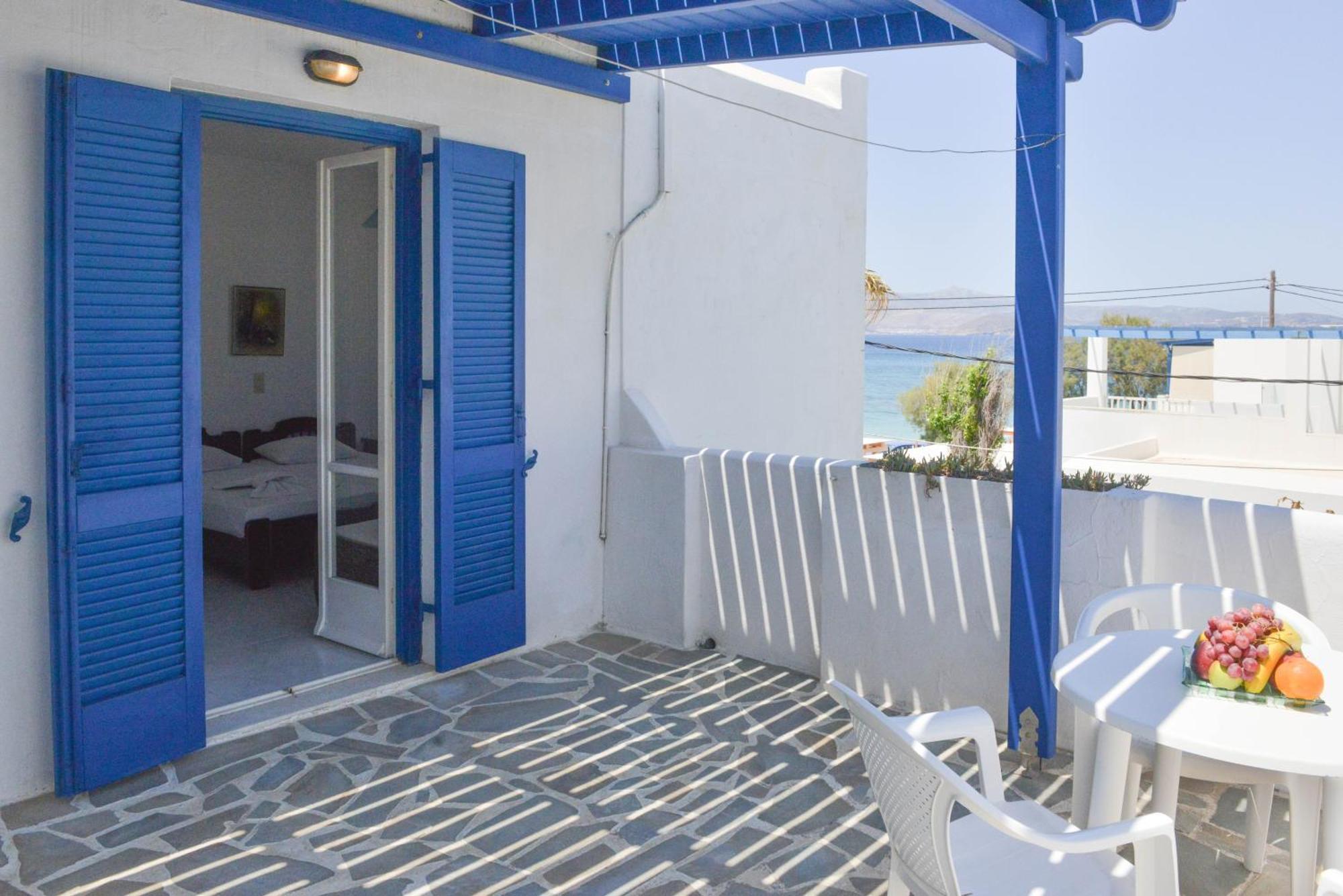 Plaza Studios Agia Anna  Exteriör bild