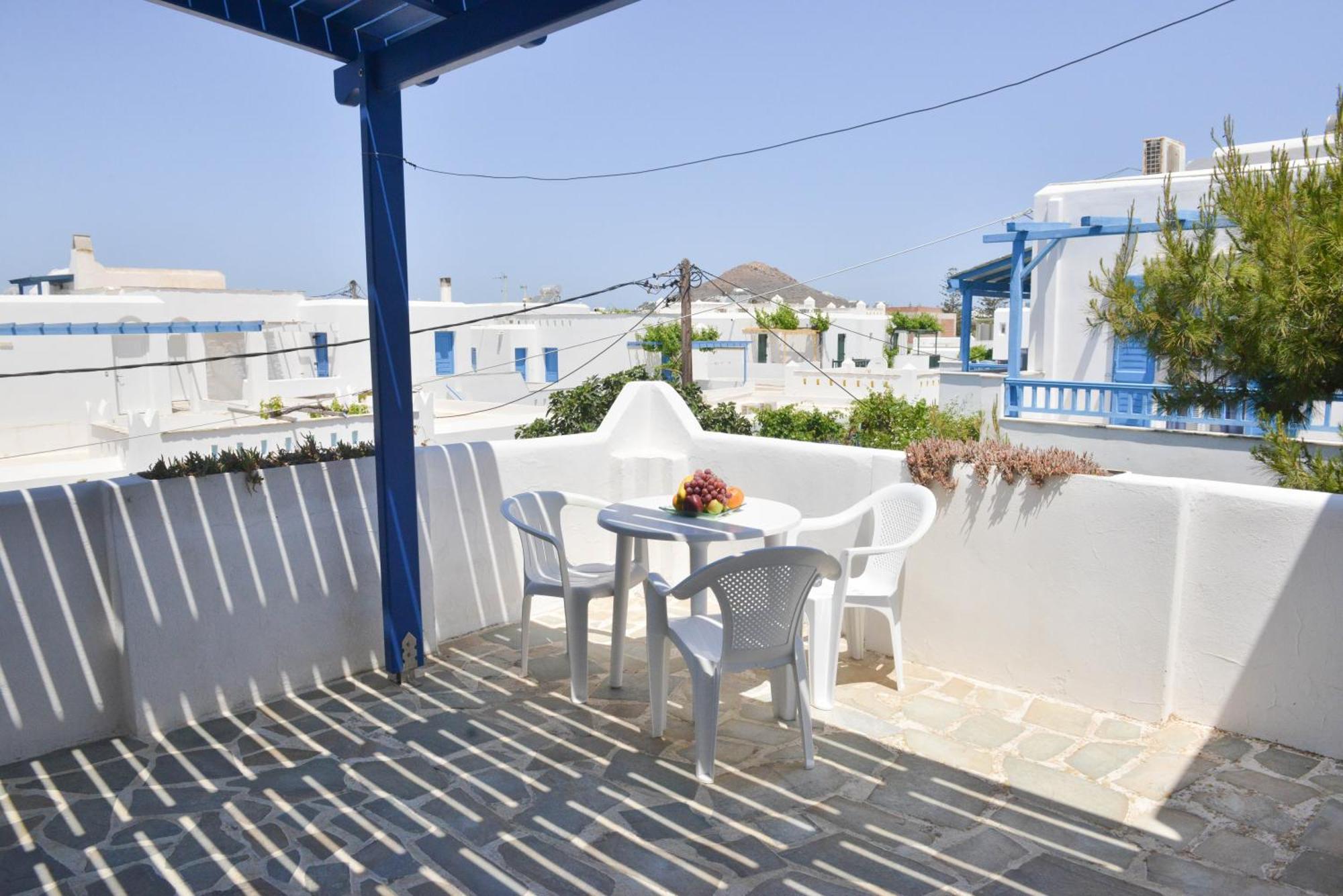 Plaza Studios Agia Anna  Exteriör bild