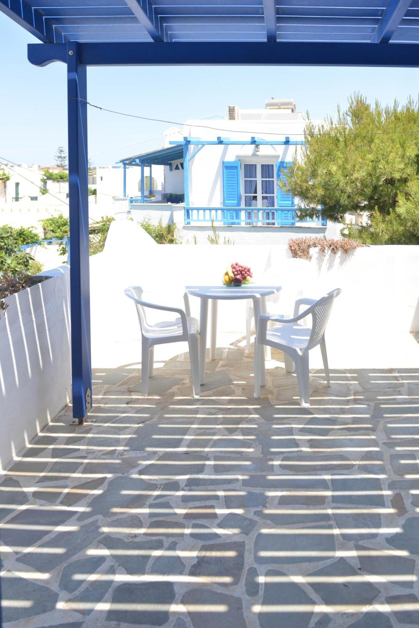 Plaza Studios Agia Anna  Exteriör bild