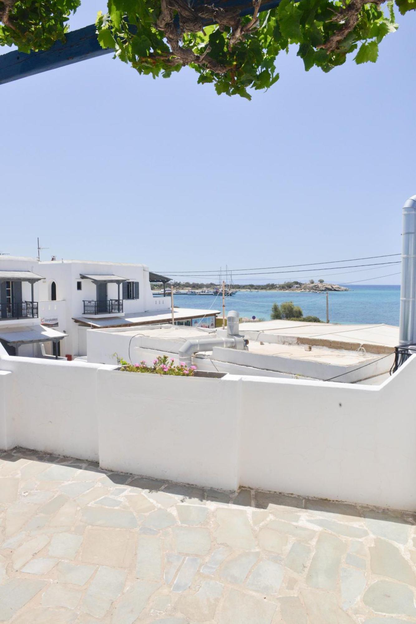 Plaza Studios Agia Anna  Exteriör bild