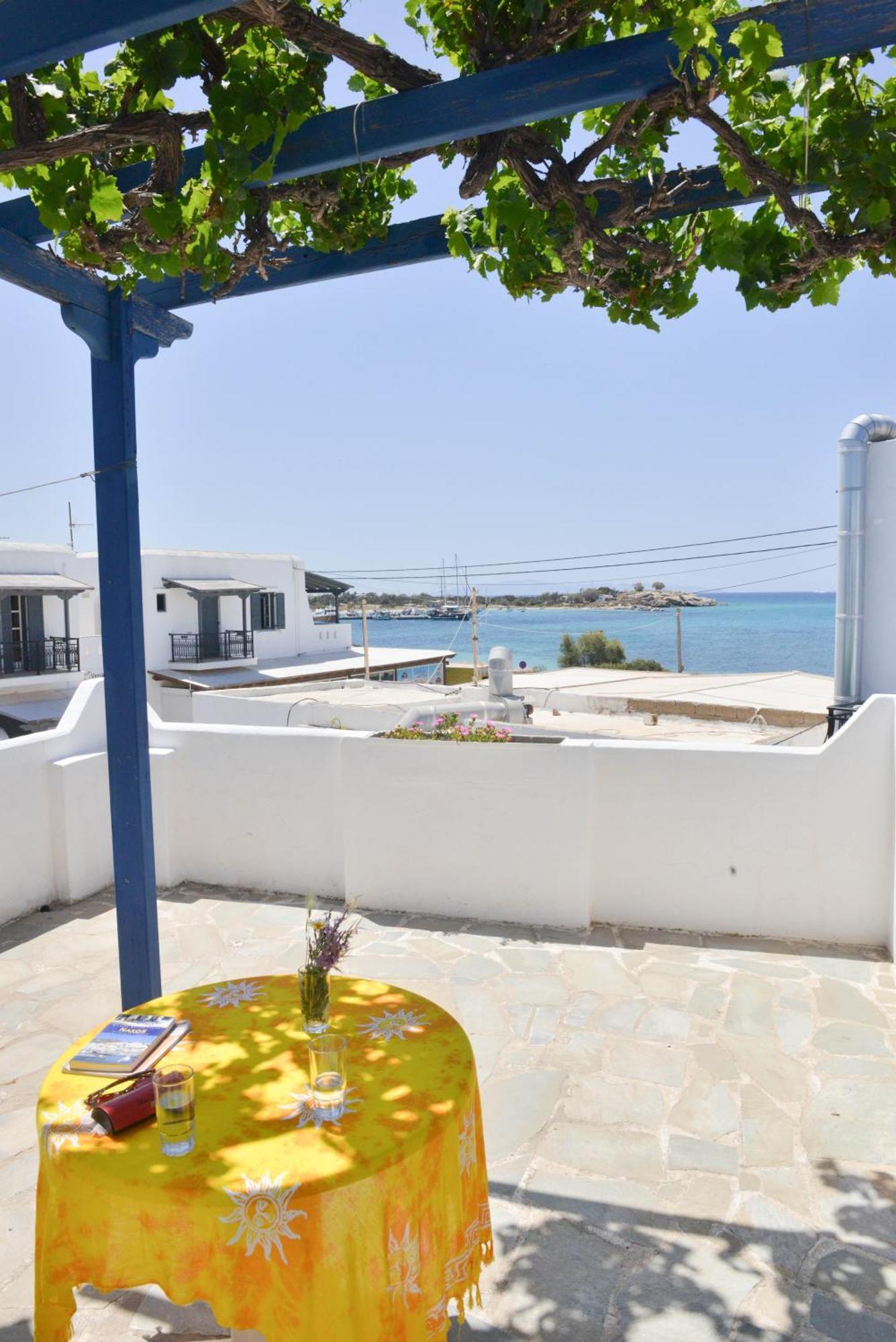 Plaza Studios Agia Anna  Exteriör bild